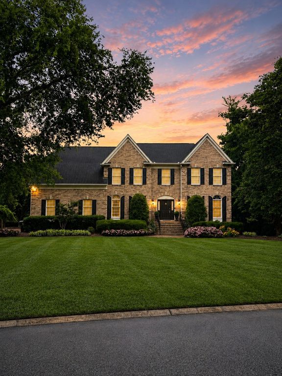 9023 Fallswood Ln, Brentwood, TN 37027