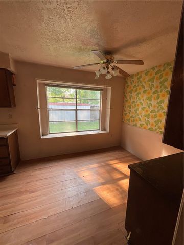 11710 Chadbrook Lane, Houston, TX 77099