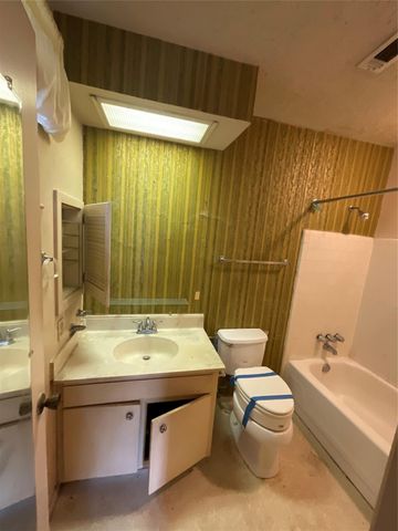 11710 Chadbrook Lane, Houston, TX 77099