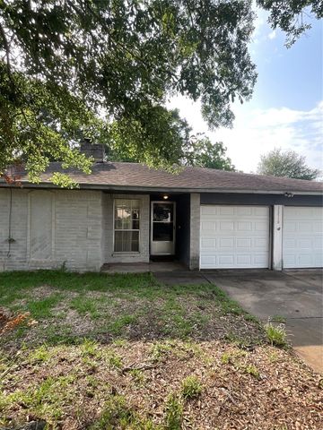 11710 Chadbrook Lane, Houston, TX 77099