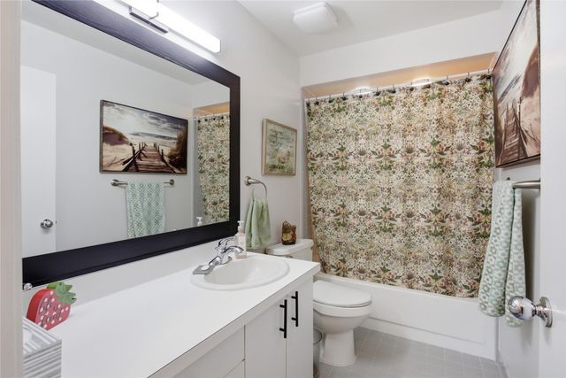 30414 Orchard Lake Road 13, Farmington, MI 48334