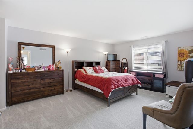30414 Orchard Lake Road 13, Farmington, MI 48334