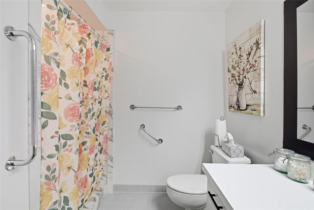 30414 Orchard Lake Road 13, Farmington, MI 48334