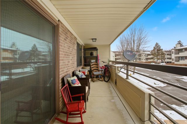 30414 Orchard Lake Road 13, Farmington, MI 48334