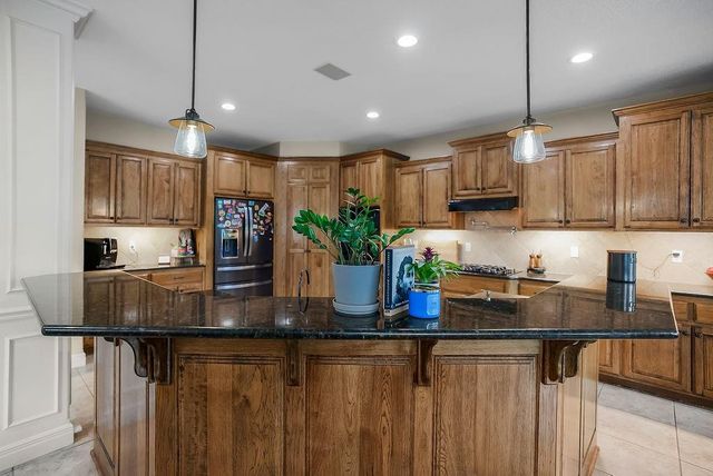 10877 S Barth Road, Olathe, KS 66061