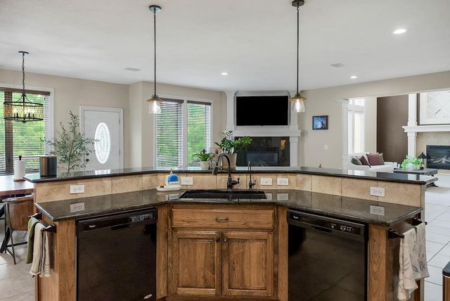 10877 S Barth Road, Olathe, KS 66061