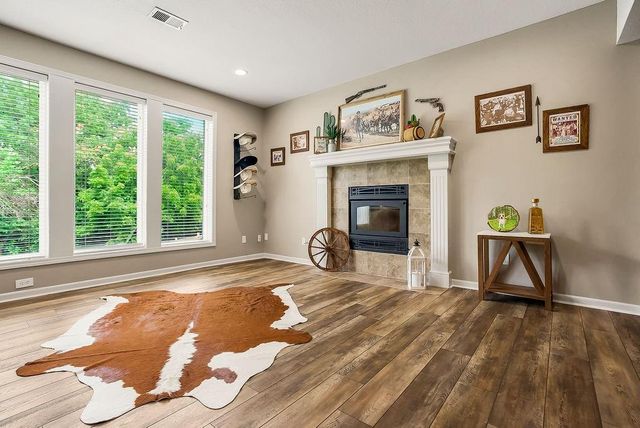 10877 S Barth Road, Olathe, KS 66061