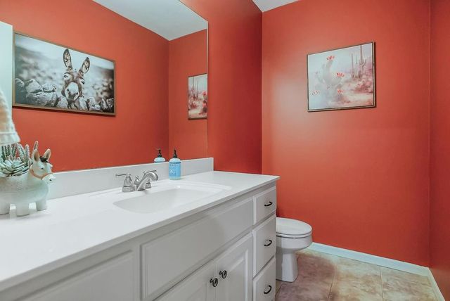 10877 S Barth Road, Olathe, KS 66061