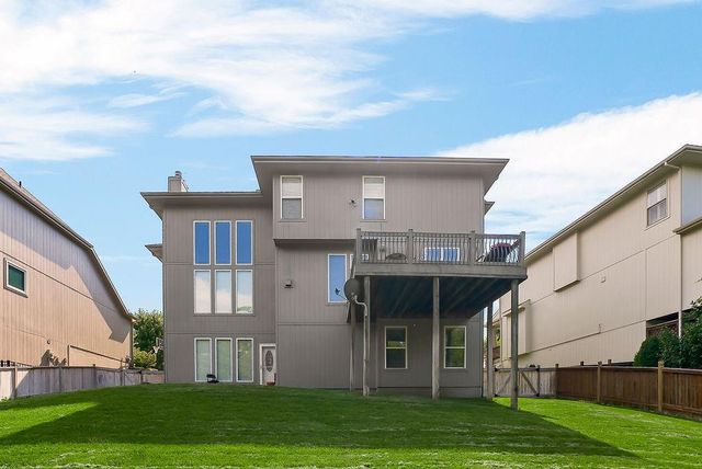 10877 S Barth Road, Olathe, KS 66061