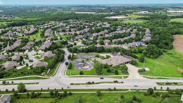 10877 S Barth Road, Olathe, KS 66061