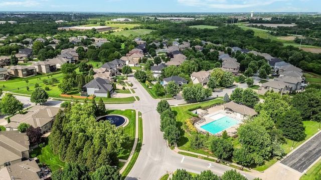 10877 S Barth Road, Olathe, KS 66061