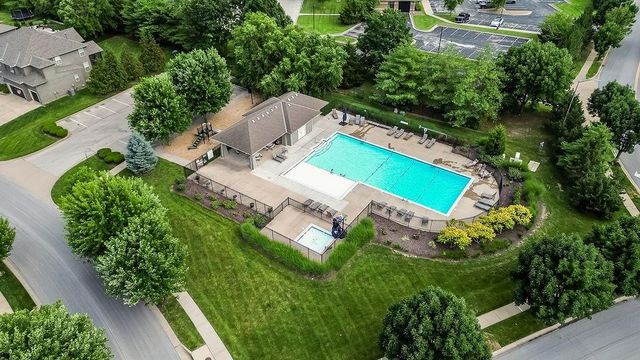 10877 S Barth Road, Olathe, KS 66061