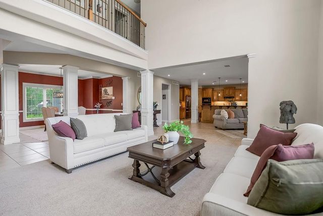 10877 S Barth Road, Olathe, KS 66061