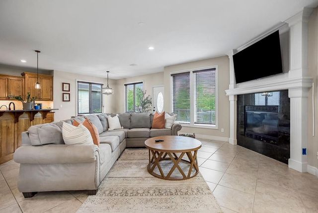 10877 S Barth Road, Olathe, KS 66061