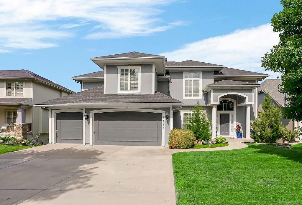 10877 S Barth Road, Olathe, KS 66061