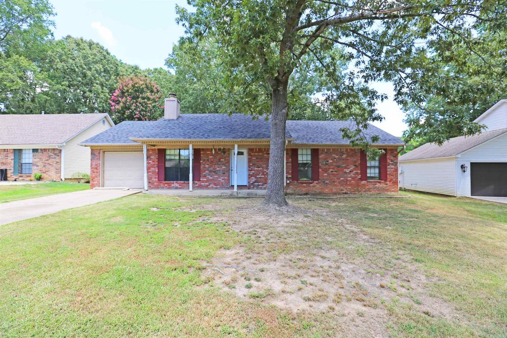 2302 Chelsea Drive, Bryant, AR 72022