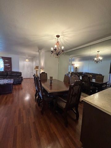 7600 Burgoyne Road 206, Houston, TX 77063