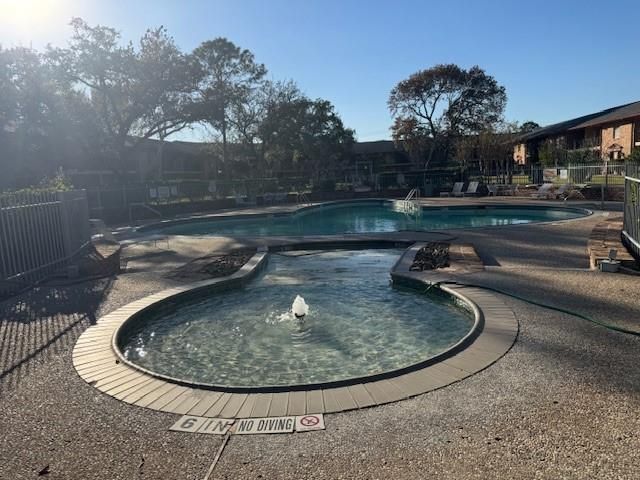 7600 Burgoyne Road 206, Houston, TX 77063