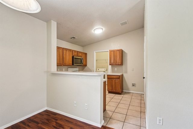 2537 Dayflower Lane, Norman, OK 73069
