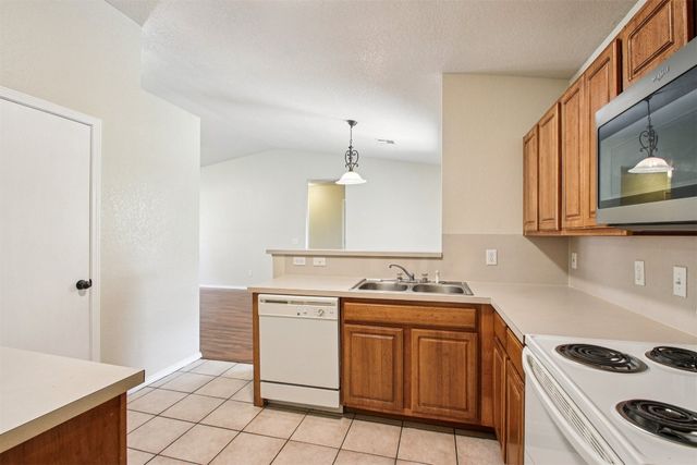 2537 Dayflower Lane, Norman, OK 73069