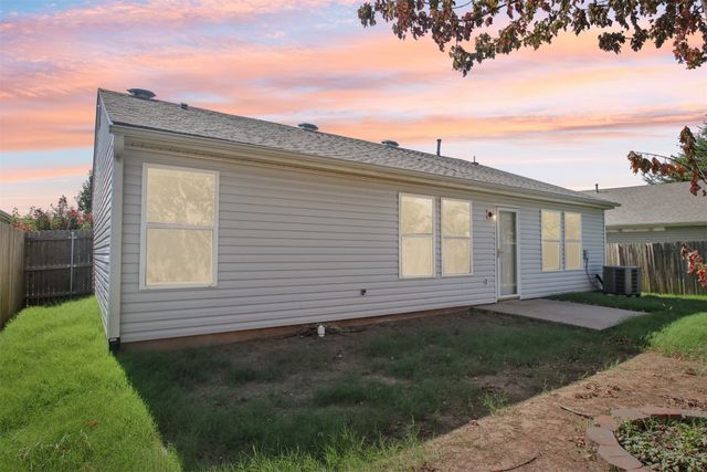 2537 Dayflower Lane, Norman, OK 73069