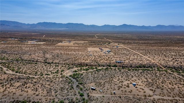 3 LOTS N Parker Road, Golden Valley, AZ 86413