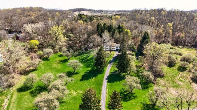 1341 Strong Road, Victor, NY 14564
