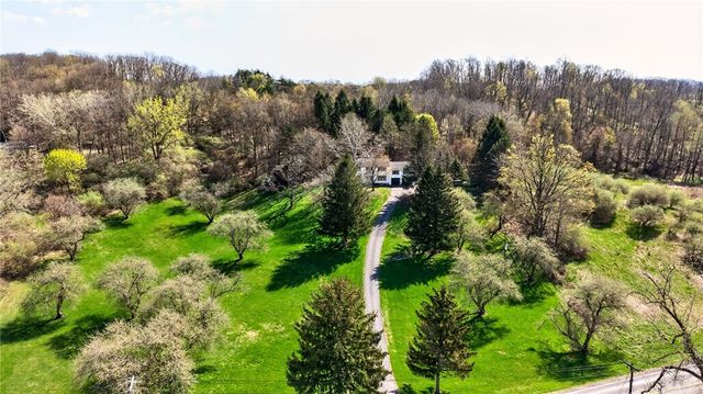 1341 Strong Road, Victor, NY 14564