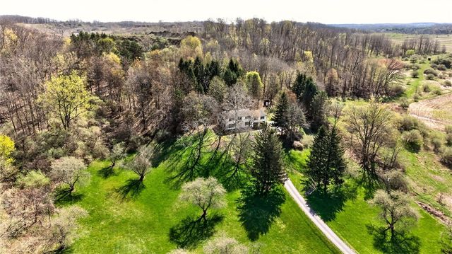 1341 Strong Road, Victor, NY 14564