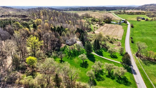 1341 Strong Road, Victor, NY 14564