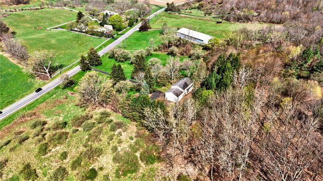 1341 Strong Road, Victor, NY 14564
