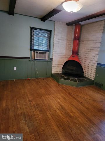 31 PENN VALLEY DRIVE, Yardley, PA 19067