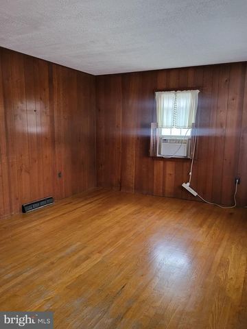 31 PENN VALLEY DRIVE, Yardley, PA 19067