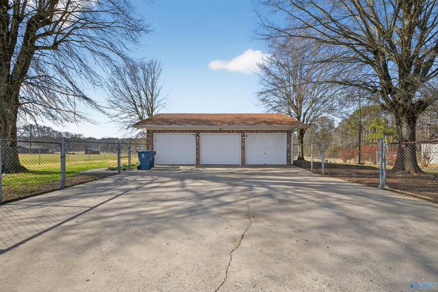 1407 Union Chapel Road, Union Grove, AL 35175