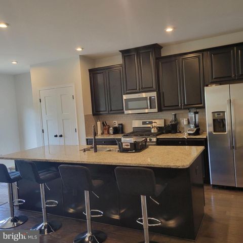 18109 RED CEDAR RD, Dumfries, VA 22026