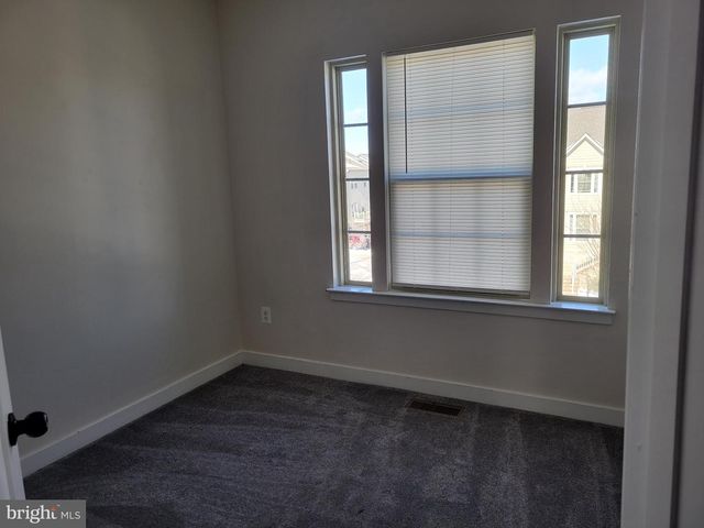 18109 RED CEDAR RD, Dumfries, VA 22026