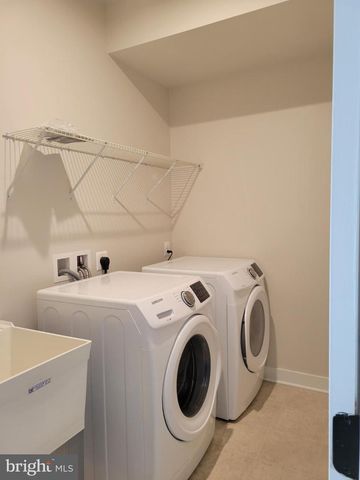 18109 RED CEDAR RD, Dumfries, VA 22026