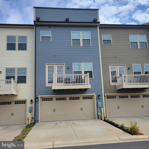 18109 RED CEDAR RD, Dumfries, VA 22026