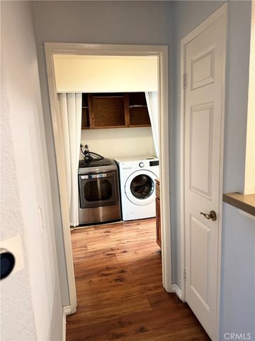 5420 Sylmar Avenue 105, Sherman Oaks, CA 91401