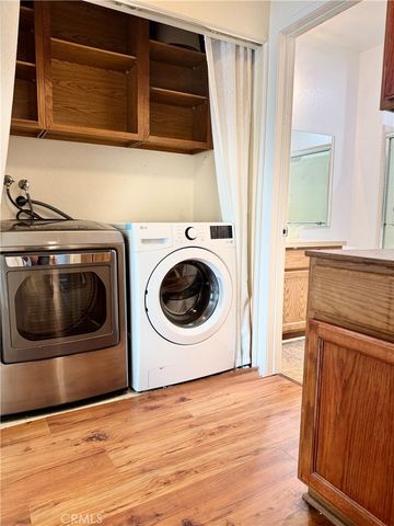 5420 Sylmar Avenue 105, Sherman Oaks, CA 91401