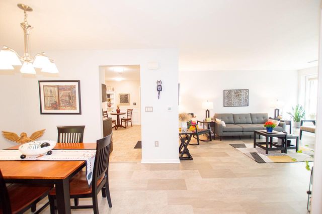 6010 S Crosswinds DRIVE #7, Cudahy, WI 53110