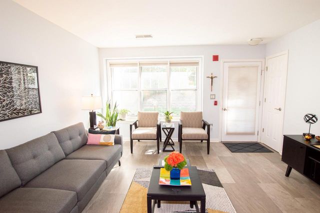 6010 S Crosswinds DRIVE #7, Cudahy, WI 53110