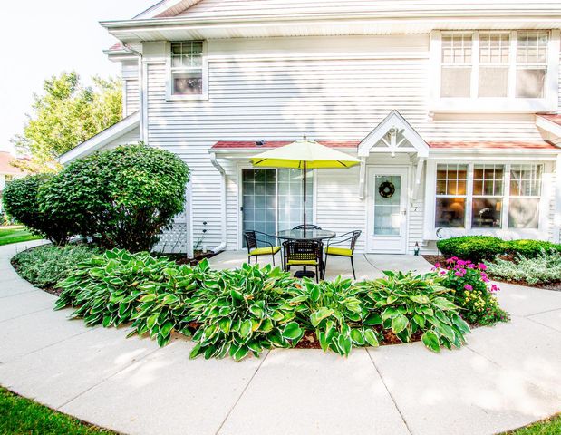 6010 S Crosswinds DRIVE #7, Cudahy, WI 53110