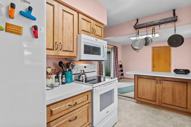 743 Parkview Avenue, Saint Paul, MN 55117