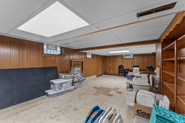 743 Parkview Avenue, Saint Paul, MN 55117