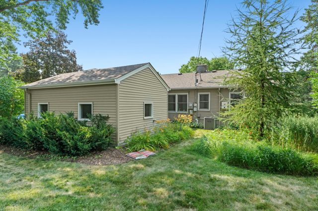 743 Parkview Avenue, Saint Paul, MN 55117