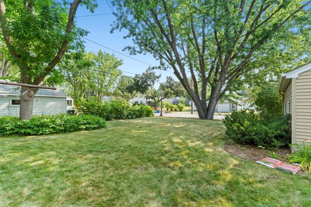 743 Parkview Avenue, Saint Paul, MN 55117