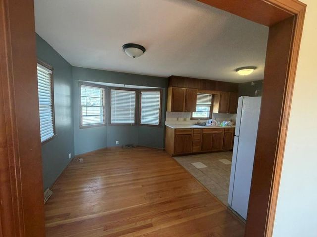 111 NW 17th Street, Blue Springs, MO 64015