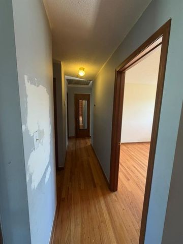 111 NW 17th Street, Blue Springs, MO 64015