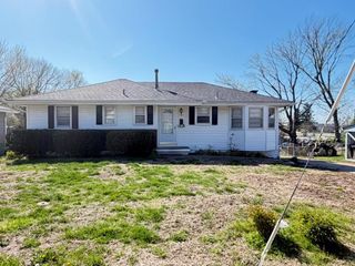 111 NW 17th Street, Blue Springs, MO 64015